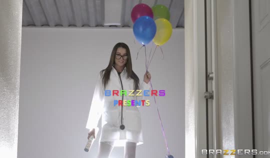 Медсестра подарила себя пациенту на ДР