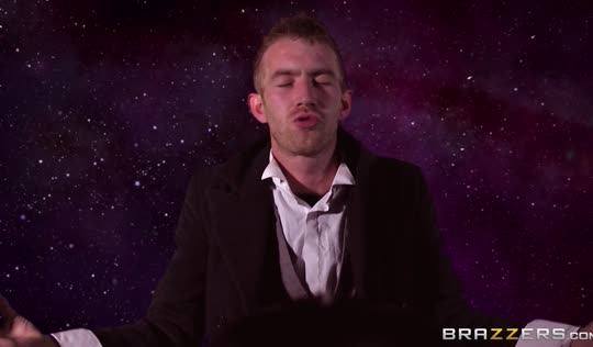 Фантастический факер укрощает диких амазонок